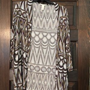 H&M Black and White Graphic 3/4 Sleeve Top